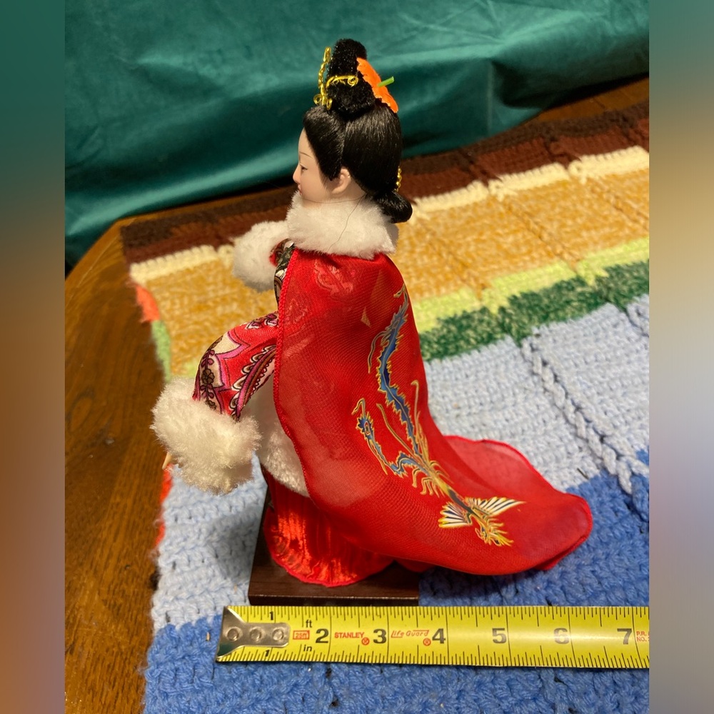 Vintage Chinese Souvenir Fabric Doll Figure - Hand Damage - Picture 16 of 16